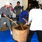 押し寿司作りも体験できます